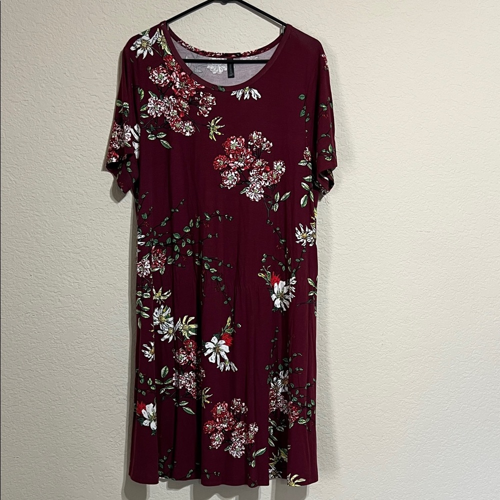 Chic Burgundy Floral Summer Tshirt Dress